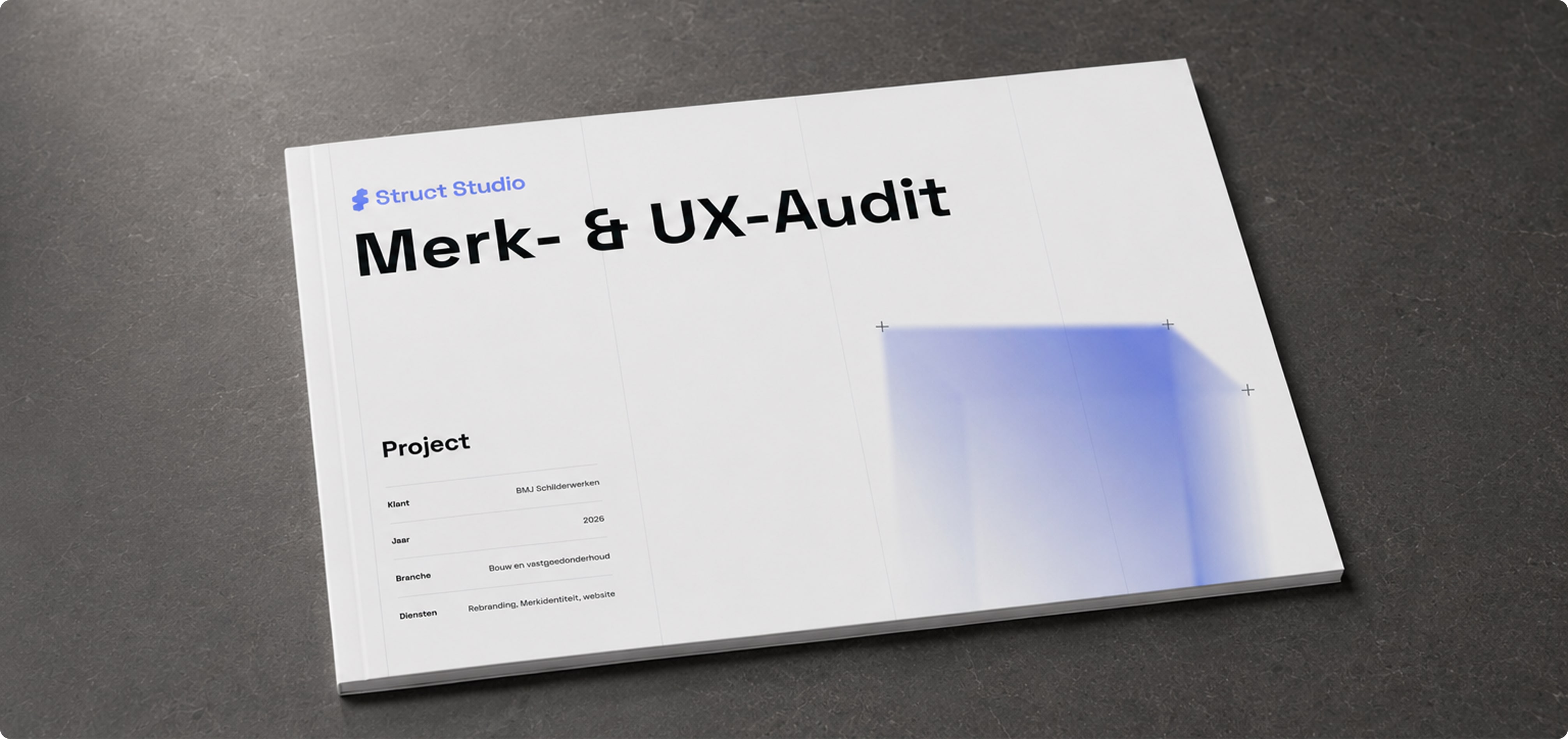 Merk- & UX-Audit boekmockup van Struct Studio met projectinformatie